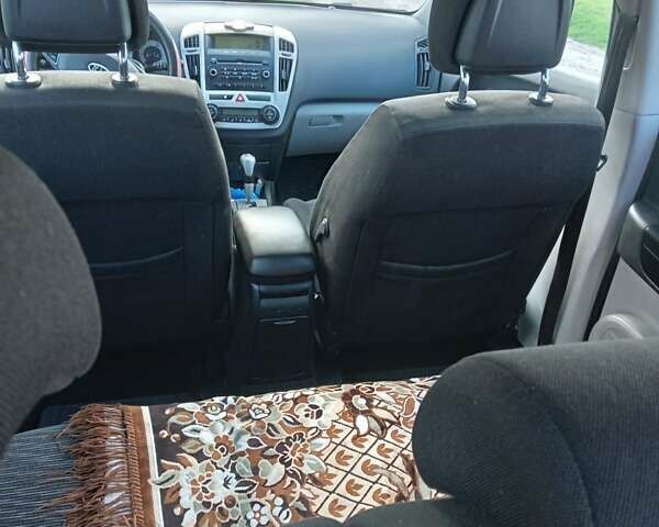 Червоний Кіа Сід, об'ємом двигуна 1.98 л та пробігом 234 тис. км за 6300 $, фото 8 на Automoto.ua