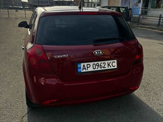 Червоний Кіа Сід, об'ємом двигуна 1.6 л та пробігом 210 тис. км за 4700 $, фото 2 на Automoto.ua