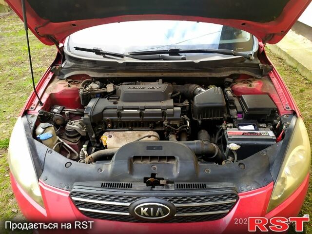Красный Киа Сид, объемом двигателя 2 л и пробегом 275 тыс. км за 3500 $, фото 5 на Automoto.ua