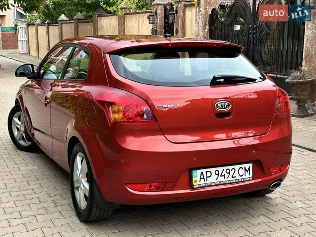 Червоний Кіа Сід, об'ємом двигуна 1.6 л та пробігом 113 тис. км за 7400 $, фото 21 на Automoto.ua