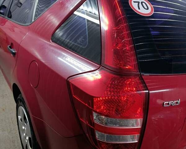 Червоний Кіа Сід, об'ємом двигуна 1.58 л та пробігом 215 тис. км за 5500 $, фото 12 на Automoto.ua