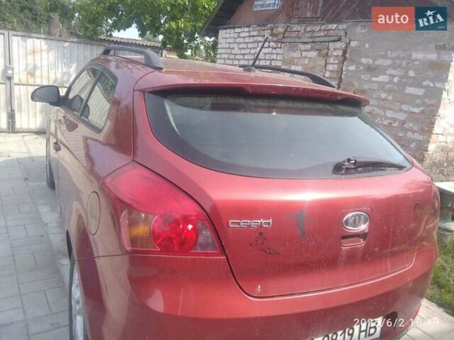 Червоний Кіа Сід, об'ємом двигуна 1.6 л та пробігом 256 тис. км за 3543 $, фото 3 на Automoto.ua