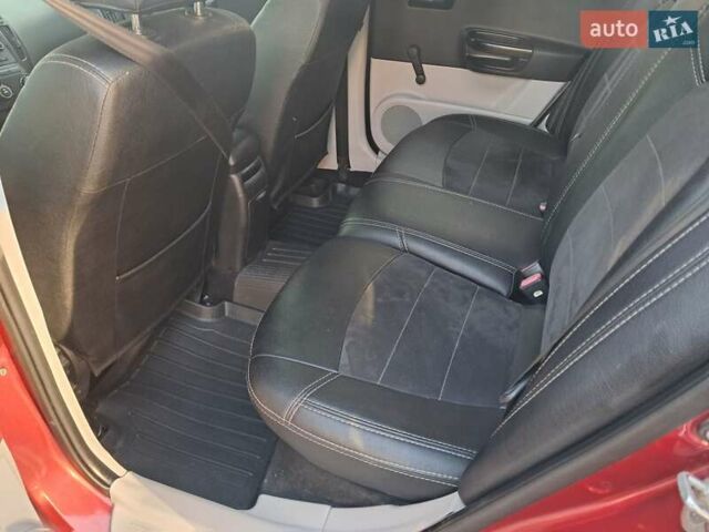 Красный Киа Сид, объемом двигателя 1.59 л и пробегом 169 тыс. км за 6800 $, фото 4 на Automoto.ua