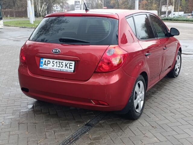 Красный Киа Сид, объемом двигателя 1.6 л и пробегом 480 тыс. км за 3700 $, фото 4 на Automoto.ua