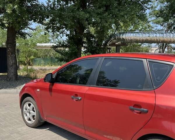 Красный Киа Сид, объемом двигателя 1.59 л и пробегом 168 тыс. км за 5900 $, фото 17 на Automoto.ua