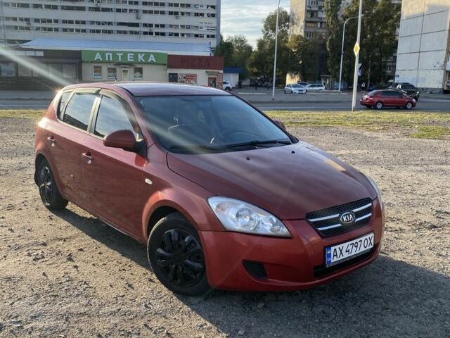 Червоний Кіа Сід, об'ємом двигуна 1.4 л та пробігом 280 тис. км за 3800 $, фото 1 на Automoto.ua