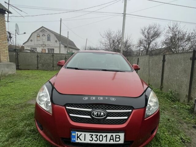 Красный Киа Сид, объемом двигателя 1.4 л и пробегом 260 тыс. км за 3800 $, фото 1 на Automoto.ua