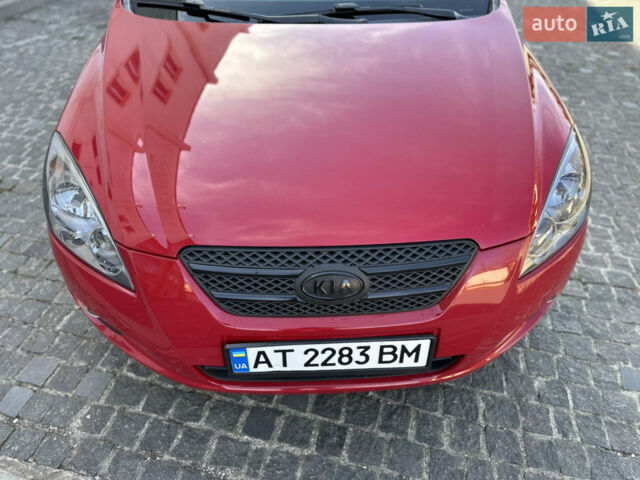 Красный Киа Сид, объемом двигателя 1.6 л и пробегом 265 тыс. км за 5700 $, фото 13 на Automoto.ua