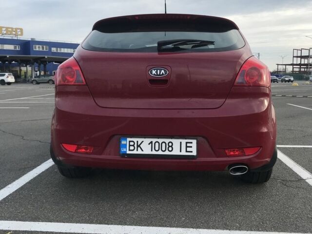 Красный Киа Сид, объемом двигателя 1.6 л и пробегом 271 тыс. км за 6400 $, фото 3 на Automoto.ua