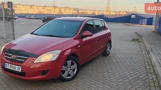 Красный Киа Сид, объемом двигателя 1.4 л и пробегом 198 тыс. км за 4400 $, фото 9 на Automoto.ua