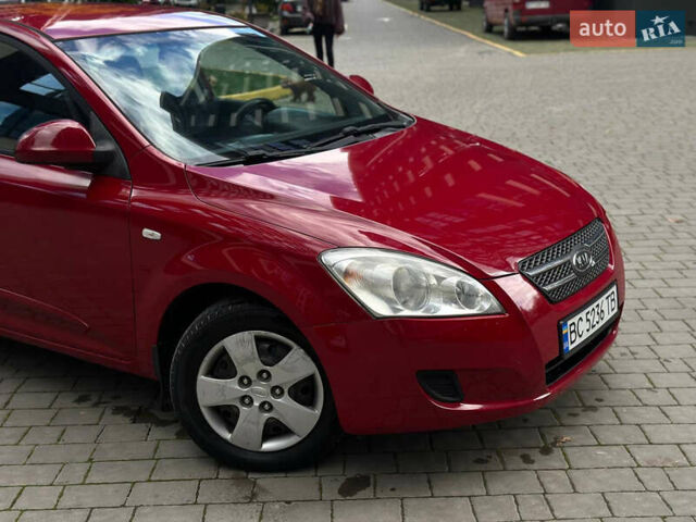 Красный Киа Сид, объемом двигателя 1.4 л и пробегом 193 тыс. км за 3999 $, фото 7 на Automoto.ua