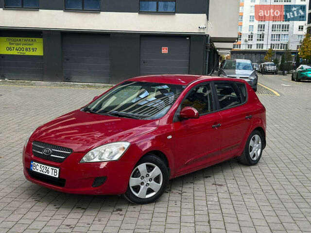 Красный Киа Сид, объемом двигателя 1.4 л и пробегом 193 тыс. км за 3999 $, фото 1 на Automoto.ua