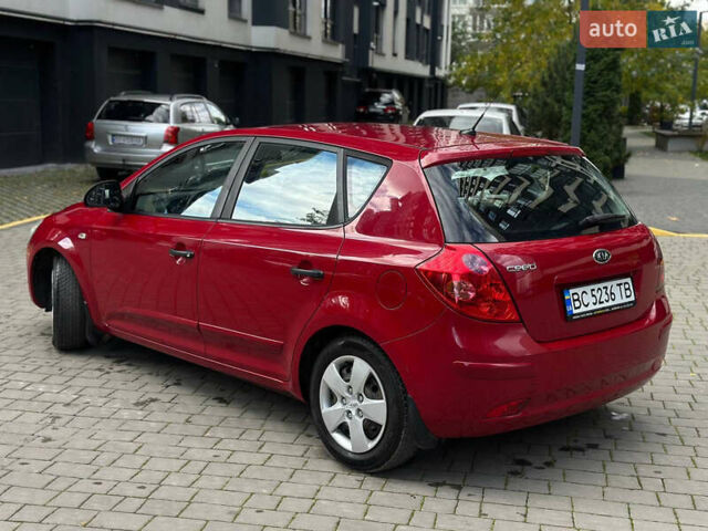 Красный Киа Сид, объемом двигателя 1.4 л и пробегом 193 тыс. км за 3999 $, фото 3 на Automoto.ua