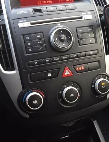 Красный Киа Сид, объемом двигателя 1.6 л и пробегом 134 тыс. км за 7500 $, фото 6 на Automoto.ua