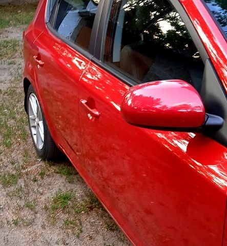 Красный Киа Сид, объемом двигателя 1.6 л и пробегом 135 тыс. км за 7700 $, фото 2 на Automoto.ua