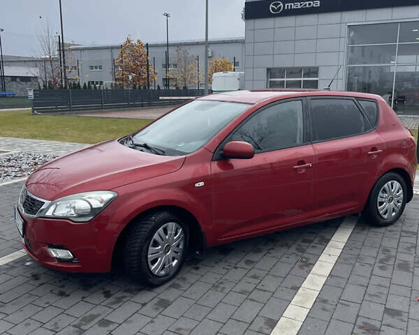 Красный Киа Сид, объемом двигателя 1.4 л и пробегом 191 тыс. км за 6300 $, фото 16 на Automoto.ua