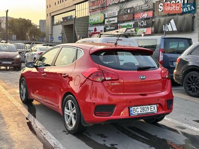 Красный Киа Сид, объемом двигателя 1.59 л и пробегом 128 тыс. км за 13500 $, фото 7 на Automoto.ua