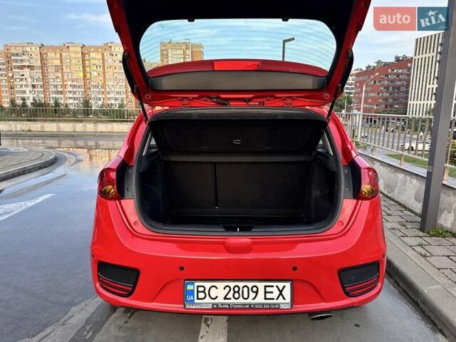 Красный Киа Сид, объемом двигателя 1.59 л и пробегом 128 тыс. км за 13500 $, фото 9 на Automoto.ua