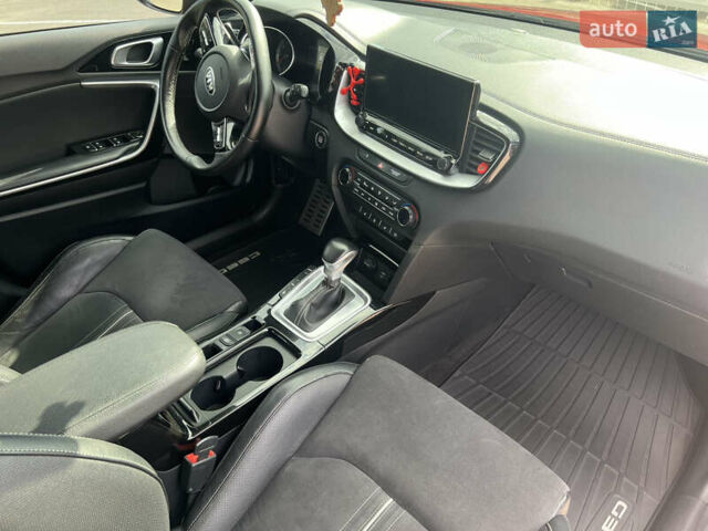 Красный Киа Сид, объемом двигателя 1.4 л и пробегом 134 тыс. км за 17999 $, фото 9 на Automoto.ua