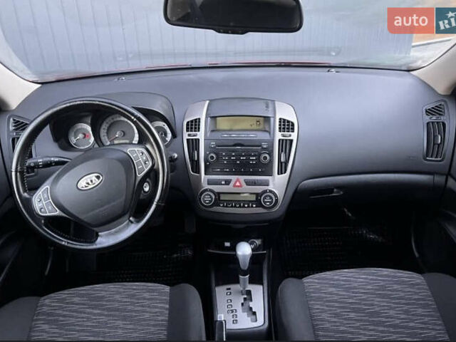 Червоний Кіа Сід, об'ємом двигуна 0 л та пробігом 166 тис. км за 7000 $, фото 3 на Automoto.ua