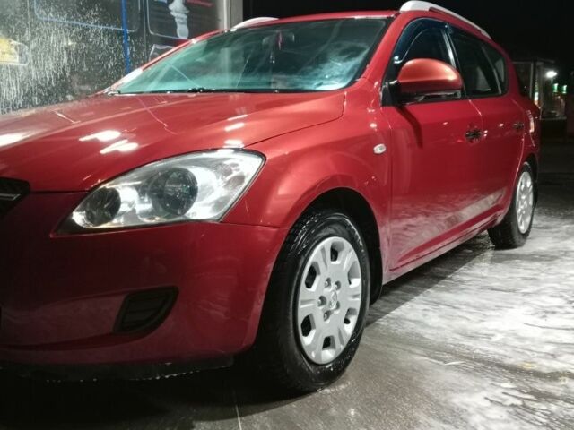 Червоний Кіа Сід, об'ємом двигуна 0 л та пробігом 208 тис. км за 5500 $, фото 1 на Automoto.ua