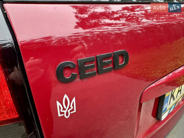 Червоний Кіа Сід, об'ємом двигуна 1.4 л та пробігом 214 тис. км за 5800 $, фото 14 на Automoto.ua