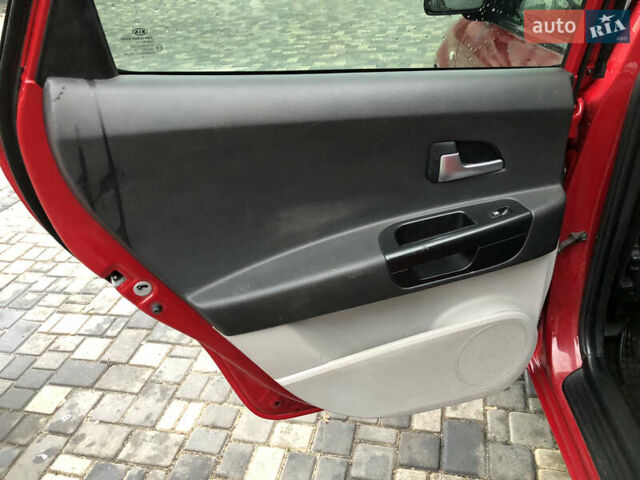 Красный Киа Сид, объемом двигателя 1.6 л и пробегом 248 тыс. км за 4599 $, фото 14 на Automoto.ua