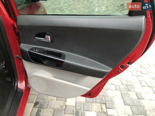 Красный Киа Сид, объемом двигателя 1.6 л и пробегом 248 тыс. км за 4599 $, фото 19 на Automoto.ua