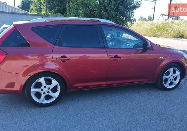 Киа Сид 2008 в Львове на Automoto.ua Красный Киа Сид, объемом двигателя 1.6 л и пробегом 218 тыс. км за 5200 $, фото 6 на Automoto.ua