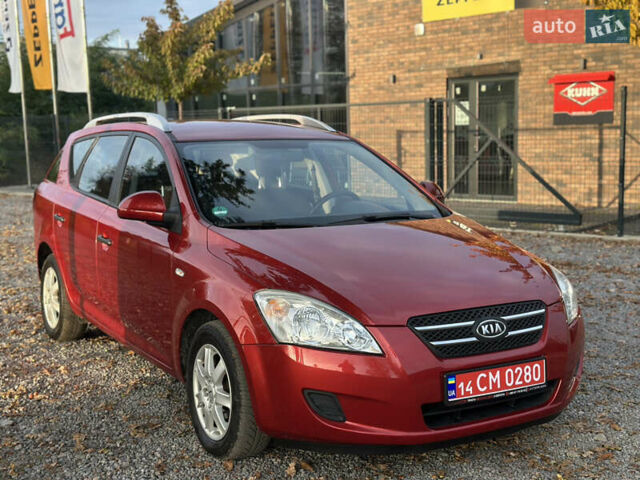 Красный Киа Сид, объемом двигателя 1.4 л и пробегом 224 тыс. км за 5600 $, фото 2 на Automoto.ua