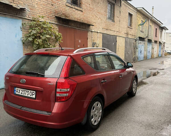 Красный Киа Сид, объемом двигателя 1.58 л и пробегом 207 тыс. км за 4500 $, фото 4 на Automoto.ua
