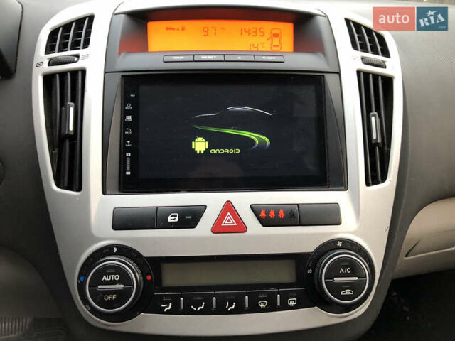 Красный Киа Сид, объемом двигателя 1.6 л и пробегом 248 тыс. км за 4599 $, фото 26 на Automoto.ua