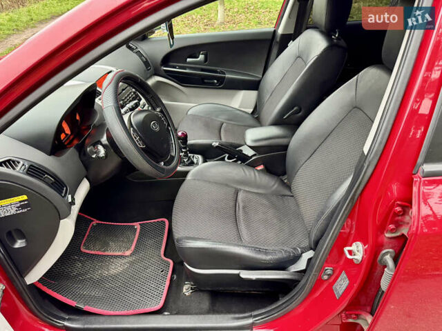 Червоний Кіа Сід, об'ємом двигуна 1.4 л та пробігом 214 тис. км за 5800 $, фото 32 на Automoto.ua