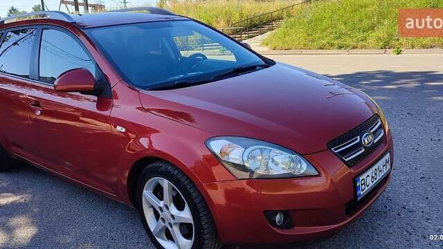 Киа Сид 2008 в Львове на Automoto.ua Красный Киа Сид, объемом двигателя 1.6 л и пробегом 218 тыс. км за 5200 $, фото 1 на Automoto.ua