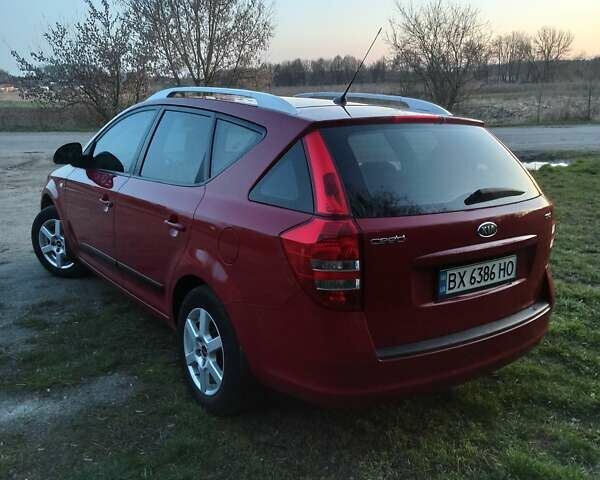 Червоний Кіа Сід, об'ємом двигуна 1.58 л та пробігом 325 тис. км за 4999 $, фото 8 на Automoto.ua