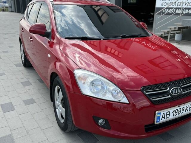 Красный Киа Сид, объемом двигателя 1.6 л и пробегом 290 тыс. км за 4650 $, фото 5 на Automoto.ua