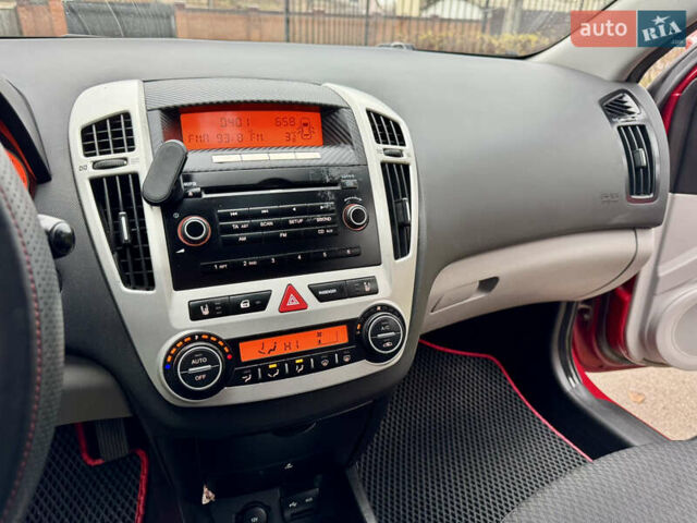 Червоний Кіа Сід, об'ємом двигуна 1.4 л та пробігом 214 тис. км за 5800 $, фото 50 на Automoto.ua