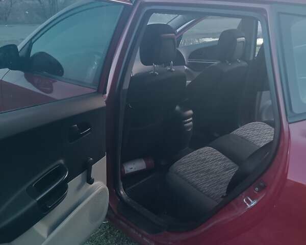 Червоний Кіа Сід, об'ємом двигуна 1.58 л та пробігом 325 тис. км за 4999 $, фото 10 на Automoto.ua