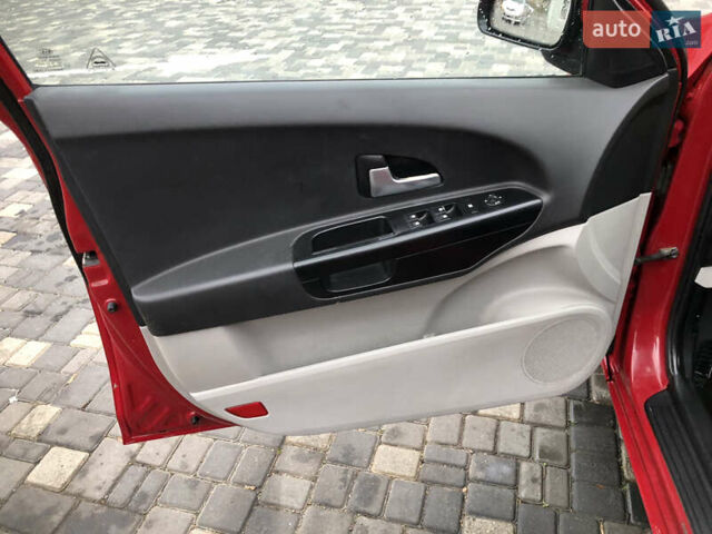 Красный Киа Сид, объемом двигателя 1.6 л и пробегом 248 тыс. км за 4599 $, фото 10 на Automoto.ua