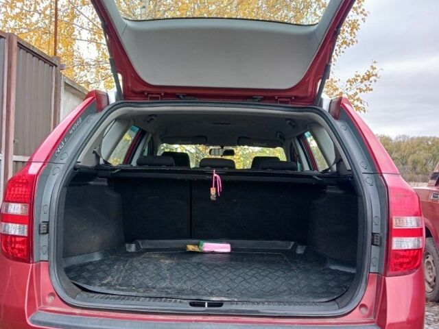 Червоний Кіа Сід, об'ємом двигуна 0 л та пробігом 208 тис. км за 5500 $, фото 8 на Automoto.ua