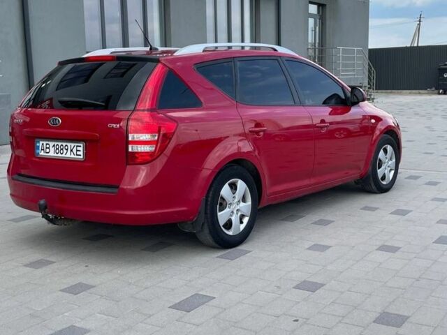 Красный Киа Сид, объемом двигателя 1.6 л и пробегом 290 тыс. км за 4650 $, фото 2 на Automoto.ua