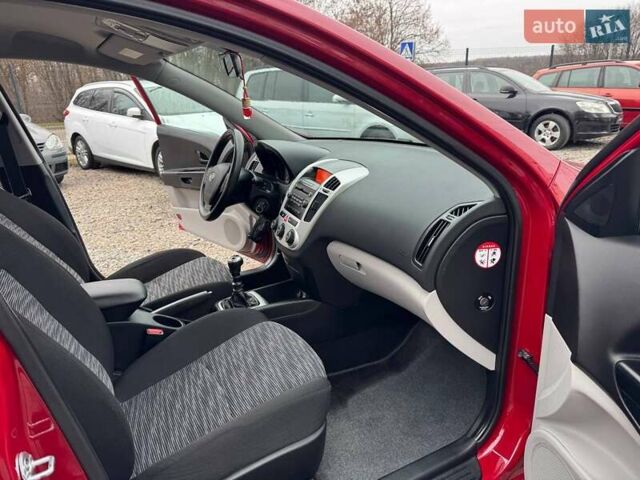 Червоний Кіа Сід, об'ємом двигуна 0 л та пробігом 108 тис. км за 5900 $, фото 67 на Automoto.ua