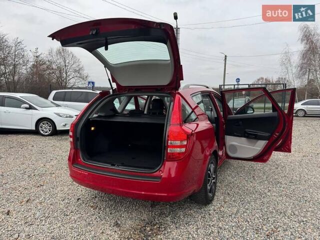 Червоний Кіа Сід, об'ємом двигуна 0 л та пробігом 108 тис. км за 5900 $, фото 48 на Automoto.ua