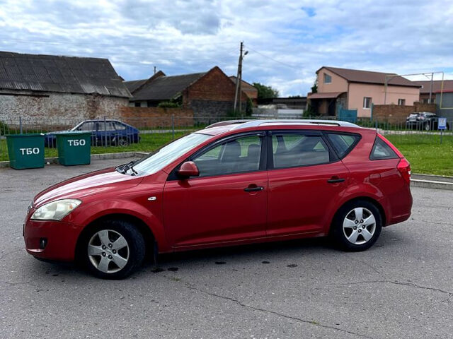 Красный Киа Сид, объемом двигателя 1.4 л и пробегом 224 тыс. км за 5200 $, фото 10 на Automoto.ua