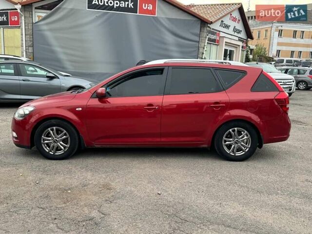 Красный Киа Сид, объемом двигателя 1.6 л и пробегом 267 тыс. км за 6890 $, фото 9 на Automoto.ua