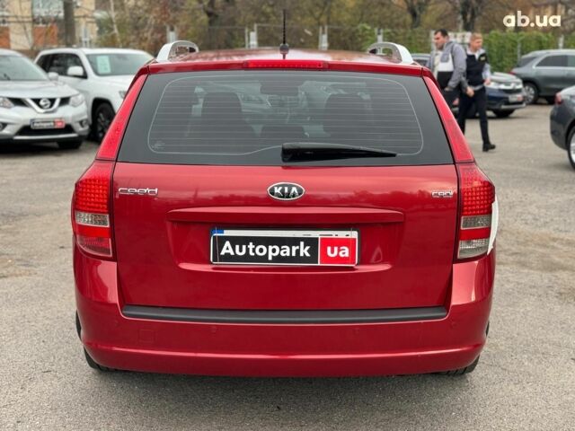 Красный Киа Сид, объемом двигателя 1.6 л и пробегом 267 тыс. км за 6890 $, фото 6 на Automoto.ua