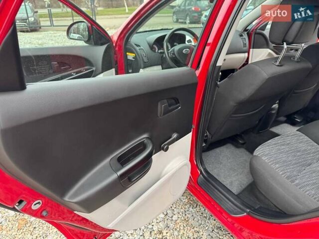 Червоний Кіа Сід, об'ємом двигуна 0 л та пробігом 108 тис. км за 5900 $, фото 60 на Automoto.ua