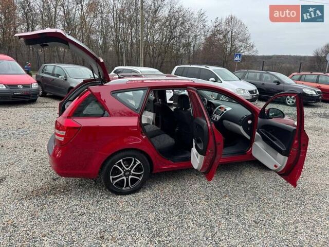Червоний Кіа Сід, об'ємом двигуна 0 л та пробігом 108 тис. км за 5900 $, фото 50 на Automoto.ua