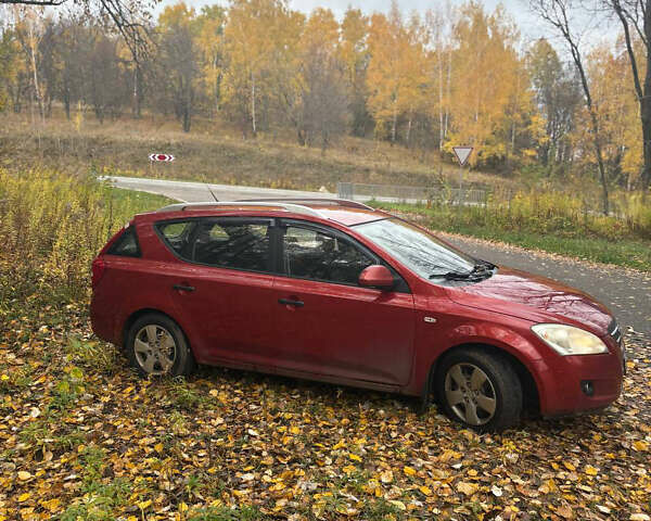 Кіа Сід 2009 у Ромнах на Automoto.ua Червоний Кіа Сід, об'ємом двигуна 1.4 л та пробігом 231 тис. км за 5500 $, фото 3 на Automoto.ua