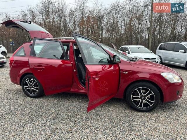 Червоний Кіа Сід, об'ємом двигуна 0 л та пробігом 108 тис. км за 5900 $, фото 54 на Automoto.ua